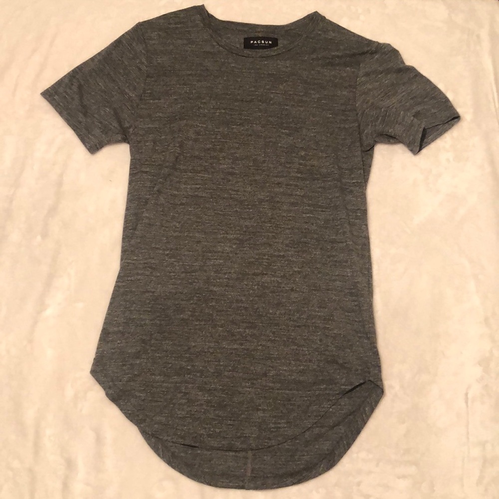 Pacsun grey mesh pattern scallop tee